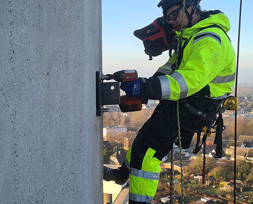 Industriekletterer im Einsatz in der Höhe