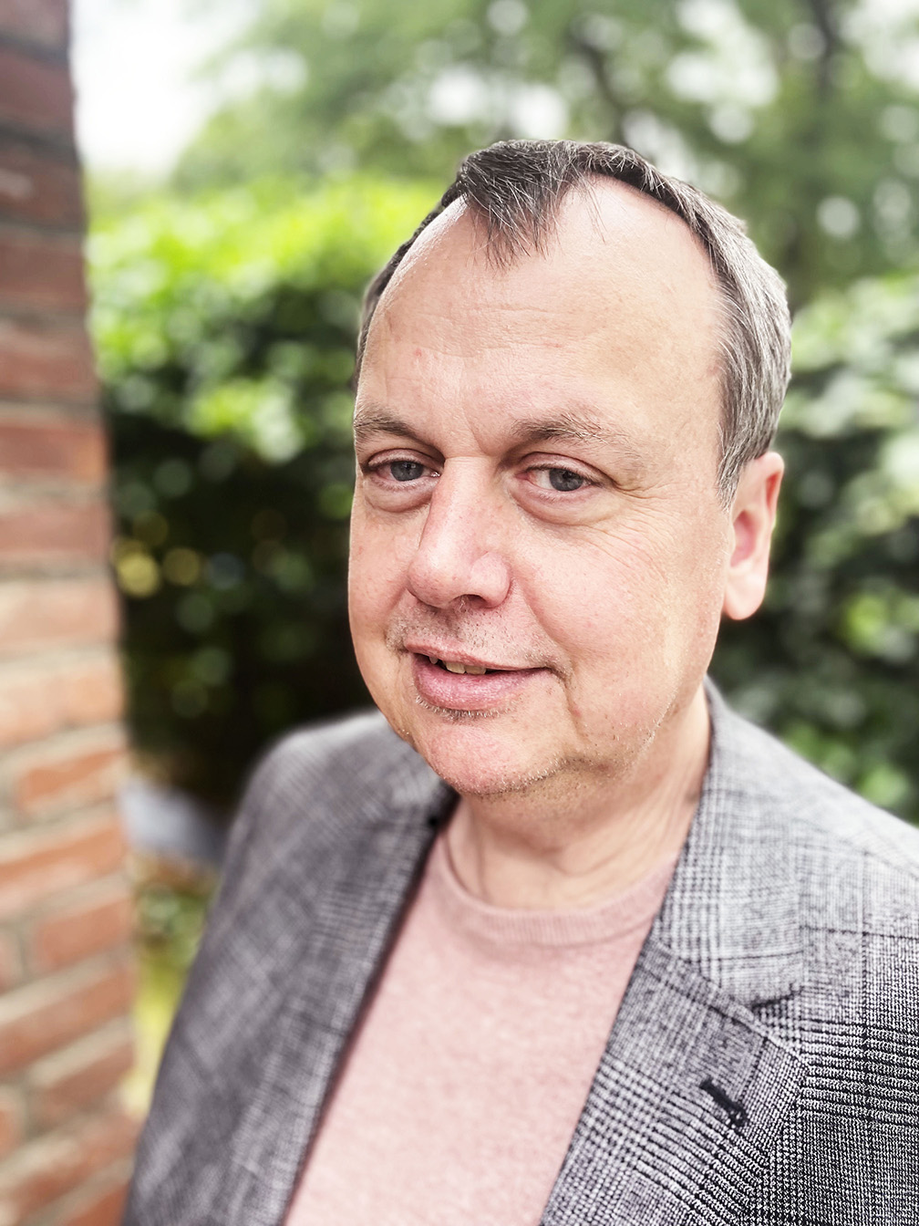 Porträt Dr. Wolf Karras, Werkstoffwissenschaftler und Experte für Ökodesign bei EKO-PUNKT